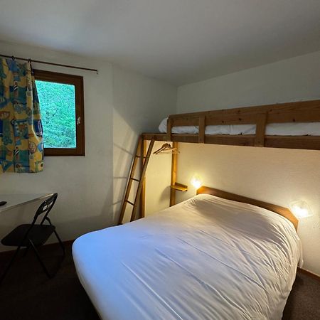 Symp'Hotel Nivolas-Vermelle Buitenkant foto