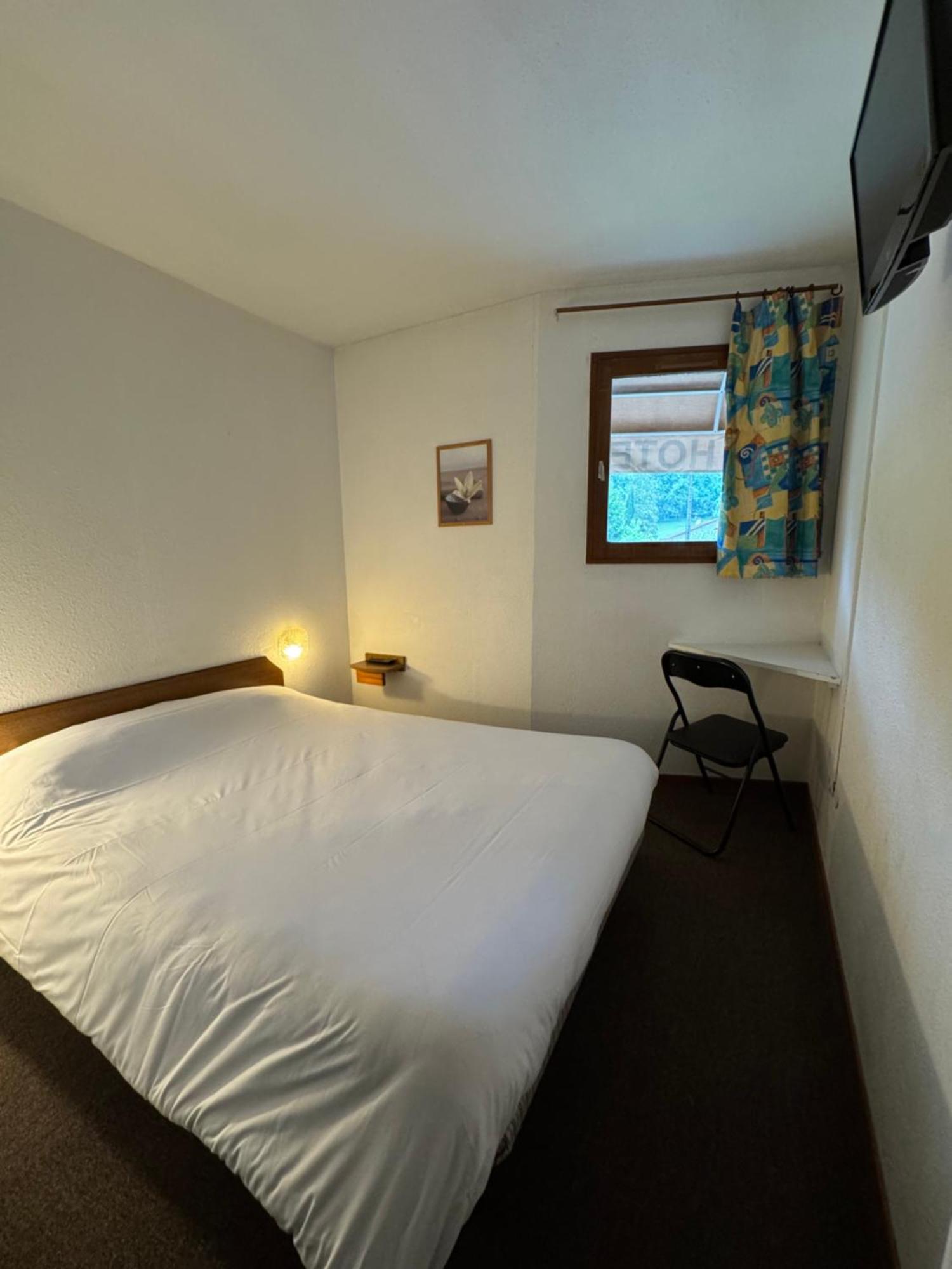 Symp'Hotel Nivolas-Vermelle Buitenkant foto